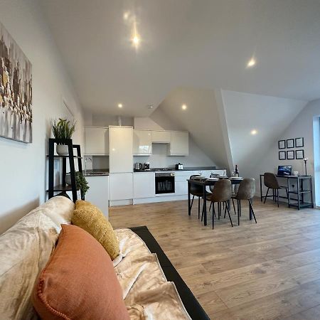 Stylish & Spacious Apartment Роял-Танбридж-Веллс Екстер'єр фото
