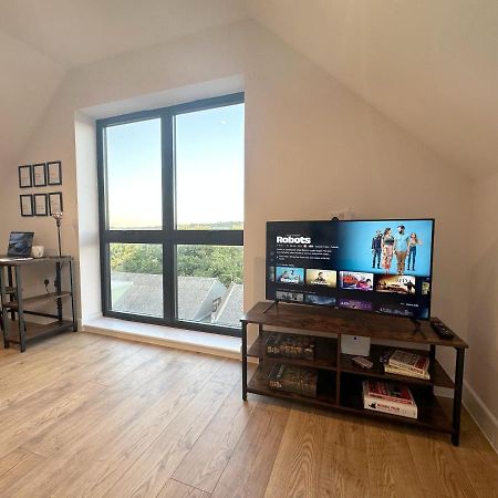 Stylish & Spacious Apartment Роял-Танбридж-Веллс Екстер'єр фото