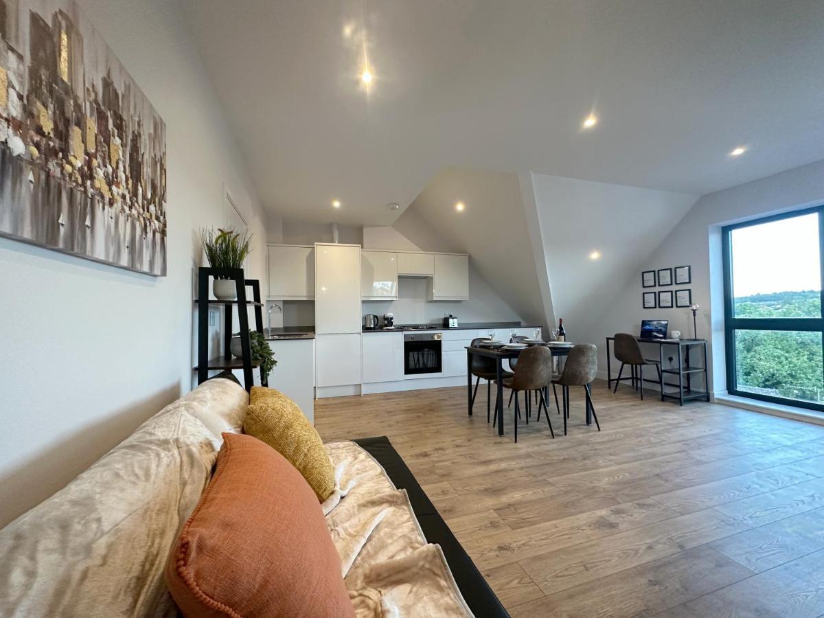 Stylish & Spacious Apartment Роял-Танбридж-Веллс Екстер'єр фото